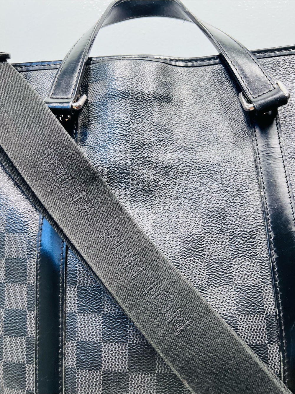 Authentic Louis Vuitton Tadao PM Damier Graphic Canvas Tote Bag Business Bag - Picture 3 of 16